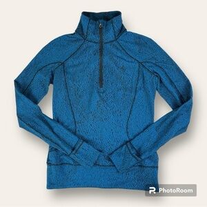 Lululemon Shocking Blue Black Rush Hour 1/2 Zip Sweater
